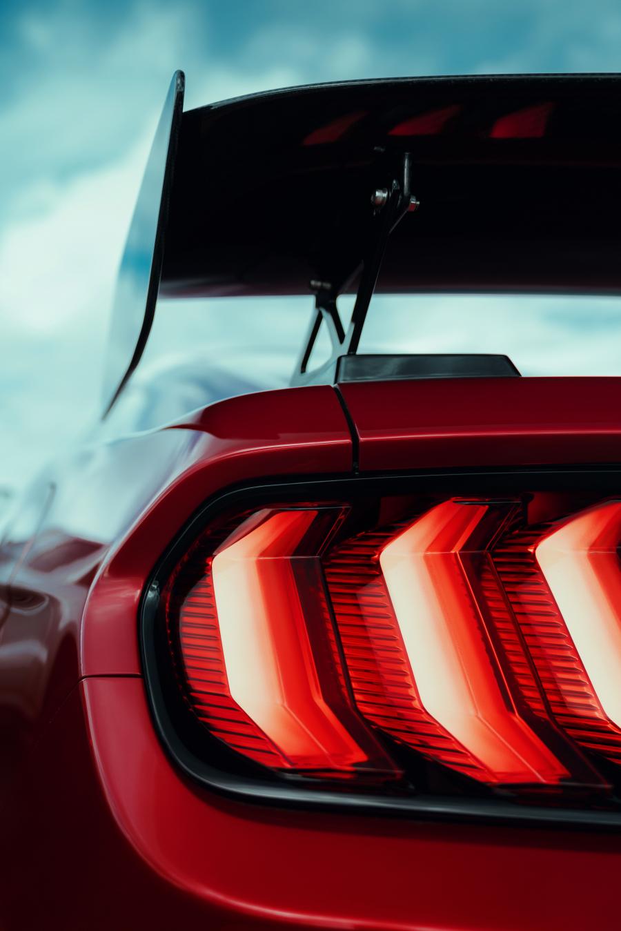 Детали экстерьера Ford Mustang Shelby GT500 2019 года  (фото 105 из 119)